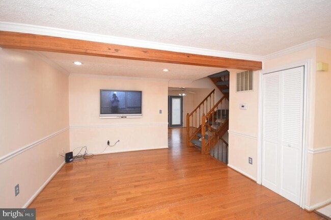 Building Photo - 201 Ridgecrest Ct