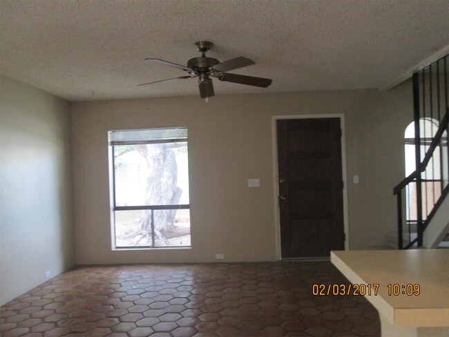 Foto del edificio - 8661 S 51st St