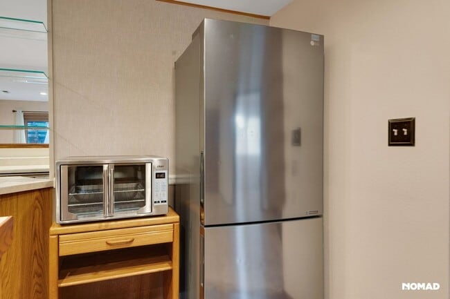 Building Photo - Charming 1BR Townhome in Lakewood