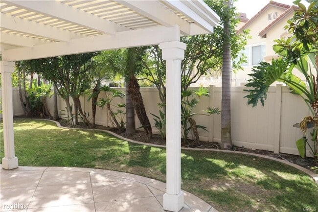 Building Photo - 5 br, 3 bath House - 40 Santa Comba