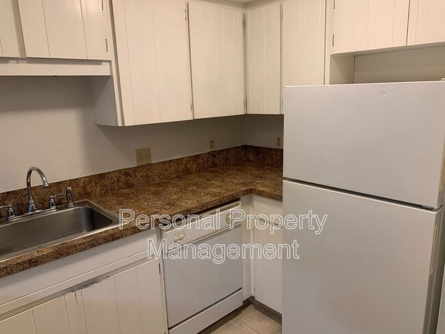 Building Photo - 7310 NE 16th Ave