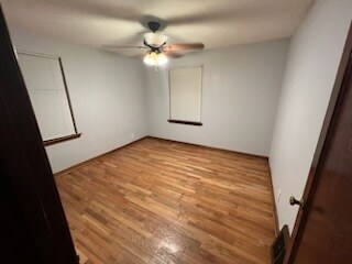 Dormitorio - 4610 Roxie St