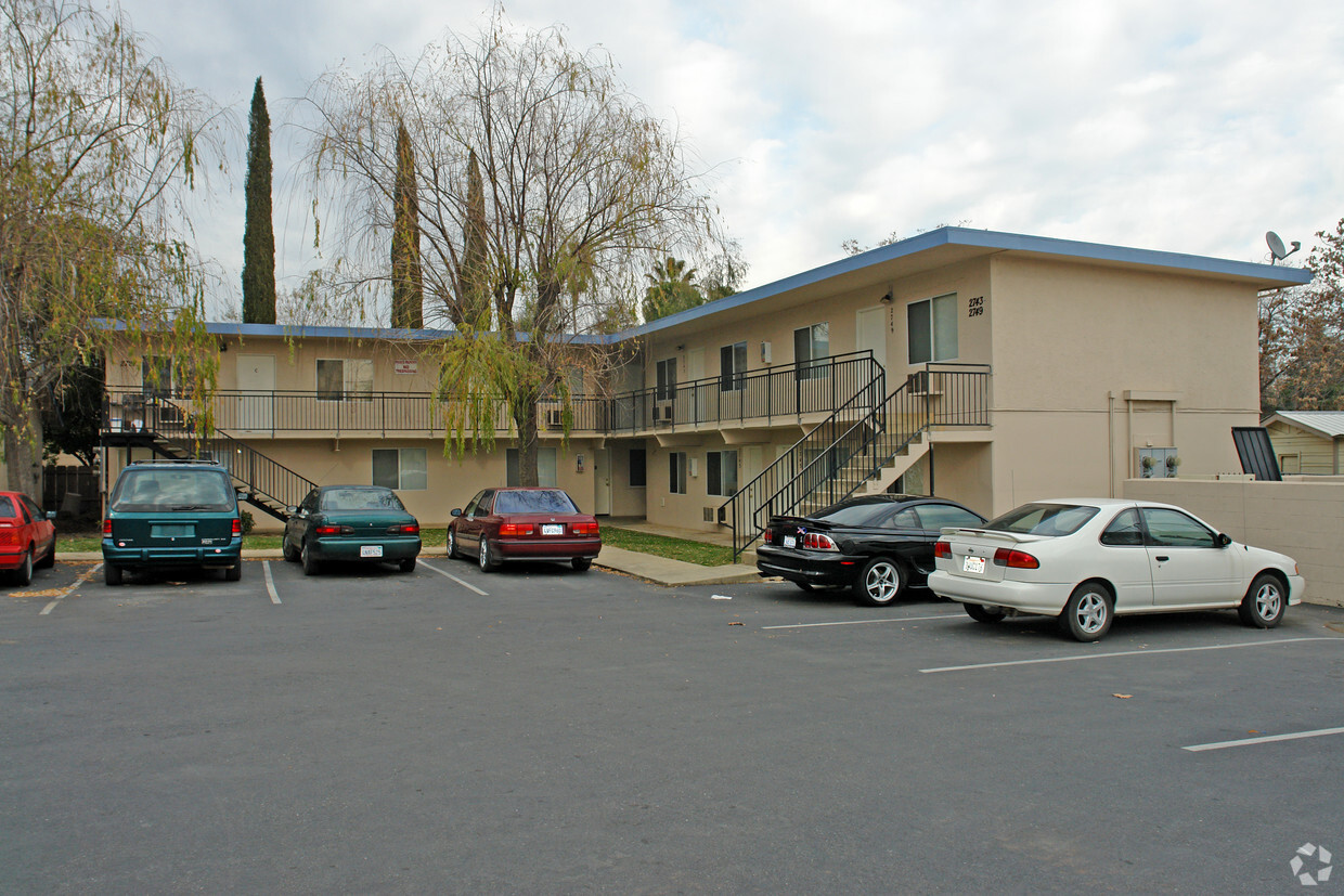 Primary Photo - Park View Apartments