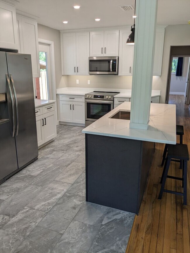 Foto del edificio - Beachside 3 bedroom, 2 bathroom in Daytona Beach