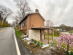 Building Photo - 406 Pierson Run Rd