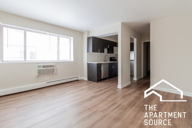 Foto del edificio - 5917 N Kenmore Ave