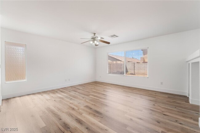Foto del edificio - 10136 Hermit Rapids Ave
