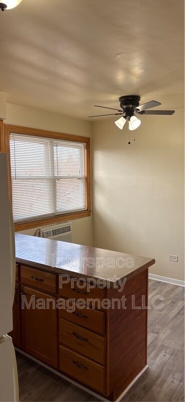 Foto del edificio - 10124 S Pulaski Rd