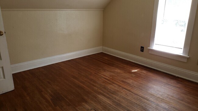 Foto del edificio - 826 Dawson St