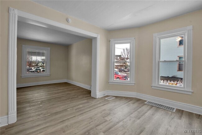 Foto del edificio - 395 Hampshire St