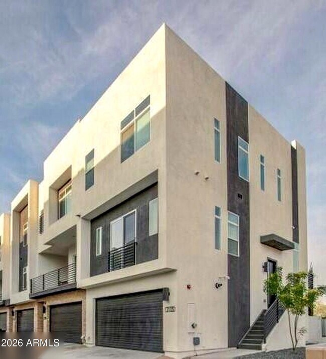 Foto del edificio - 3105 N 71st St