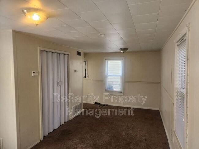 Building Photo - 1726 Ridge Ave