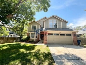 Building Photo - 1106 Highland Park Dr
