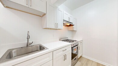 Building Photo - 507 Taylor St