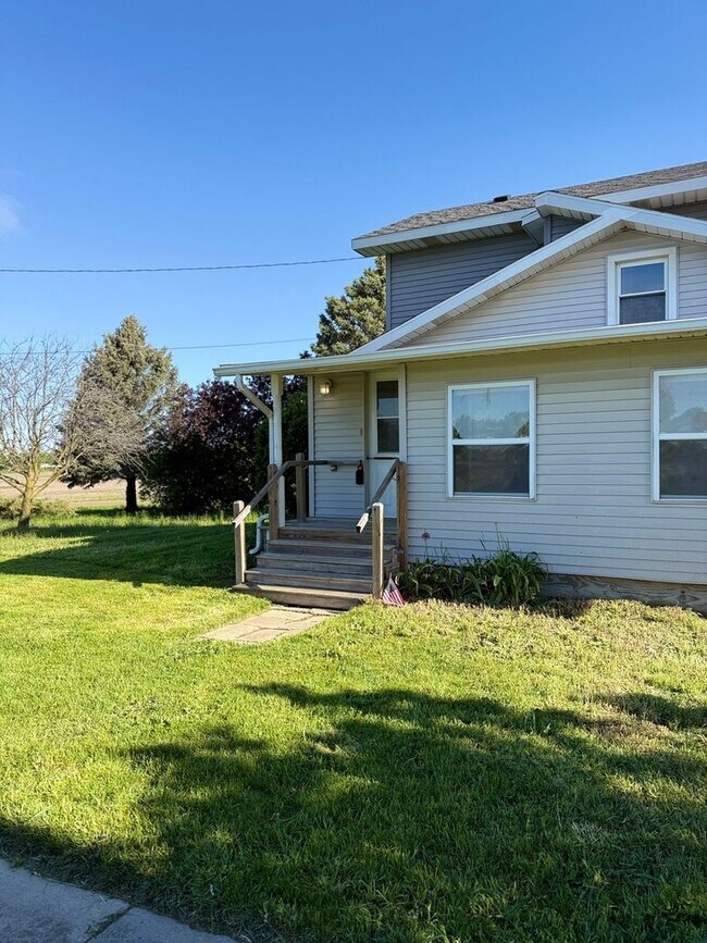 Building Photo - Charming 3BR House in Owosso