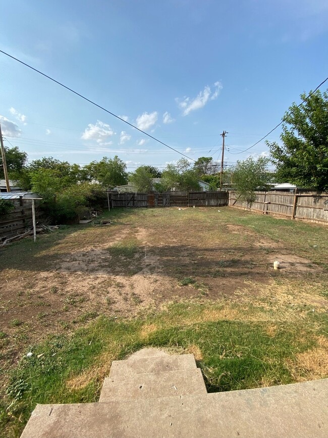 Building Photo - 4216 Garland Ave