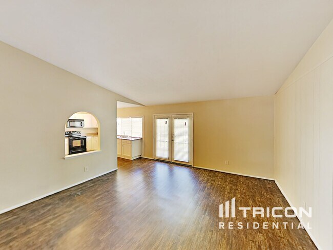 Foto del edificio - 5529 Kerry Ln