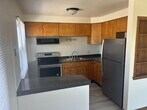 Foto principal - 2 Bedroom Upper with Heat and Water included