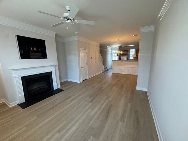 Foto del edificio - Townhome located in Eastfield Prosperity Village with 2BR/2.5BA One car garage