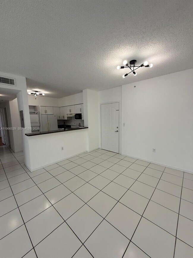 Foto del edificio - 5099 NW 7th St