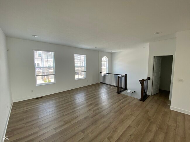 Foto del edificio - 6871 Adalene Ln