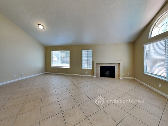 Building Photo - 40176 Los Olivos Ct