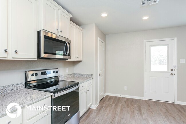 Building Photo - 3119 Begonia Bend