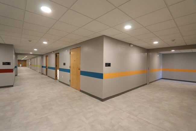 Bluebunch Flats Hallway - Bluebunch Flats