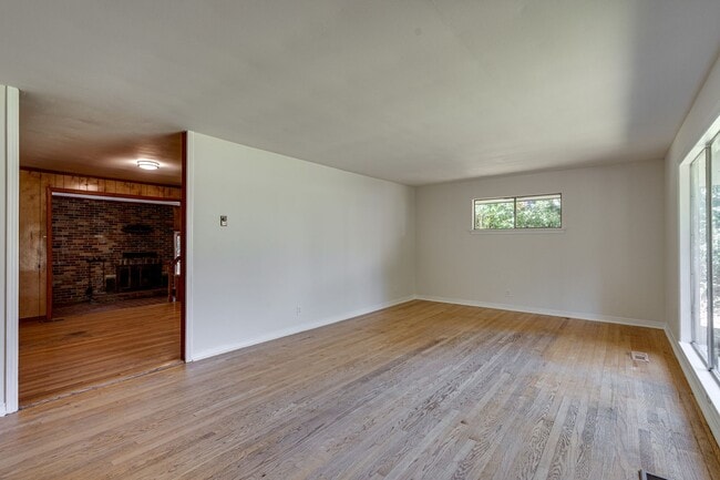 Building Photo - 3618 Sunrise Terrace