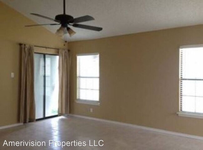 Building Photo - 3 br, 2 bath House - 131 Cornwall