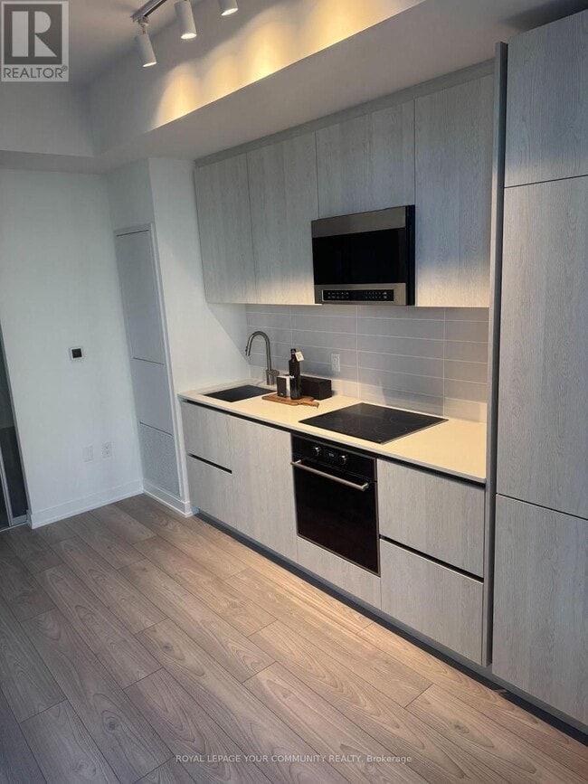 Building Photo - 120 Broadway Ave