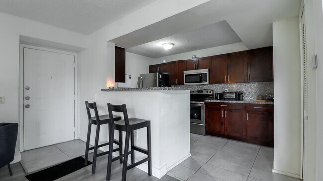 Building Photo - 10371 SW 150th Pl