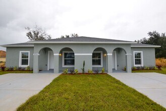 Building Photo - 517 Blackbird Ln