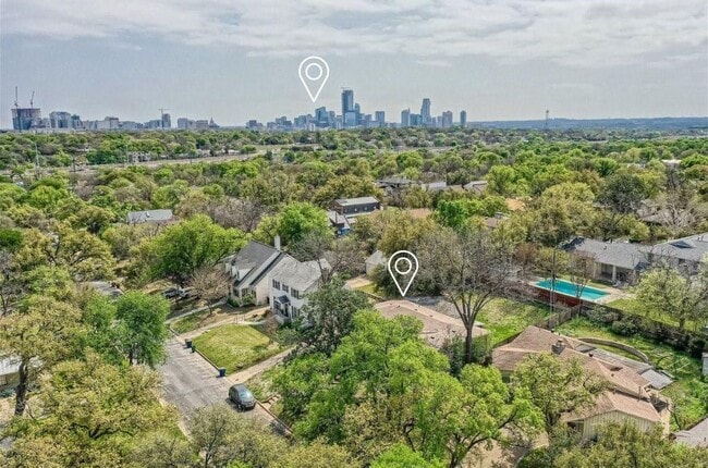 Foto del edificio - 2307 Tower Dr