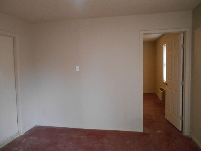 Building Photo - Beautiful 1 bed 1 bath Unit!
