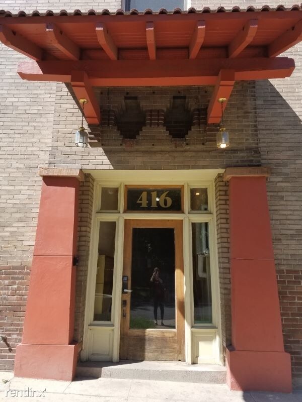 Primary Photo - 416 21st St
