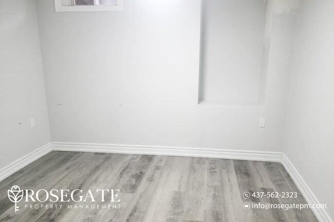 Building Photo - Bright 2-Bedroom Basement Apartment in Aja...