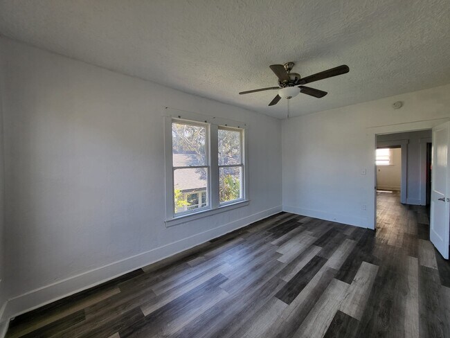 Foto del edificio - 234 E 18th St