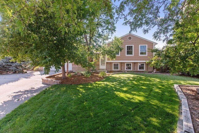 Foto del edificio - 4 bed, 2 bath, large yard available in Woo...