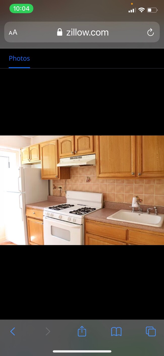 Building Photo - 654 Lafayette Ave