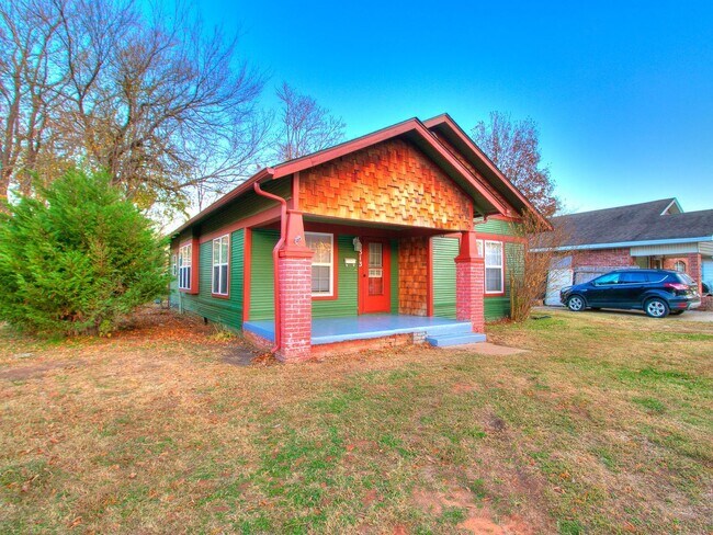Building Photo - 3 br, 1 bath House - 1313 N Beard Ave