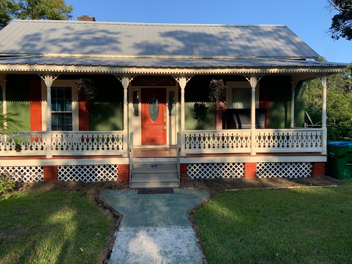 Foto principal - 4700 Second St