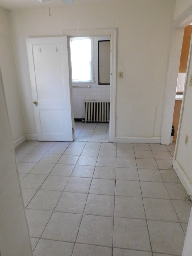 Primary Photo - 640 Poplar St