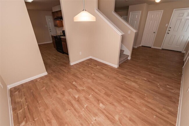 Foto del edificio - 12618 Wild Columbine Rd