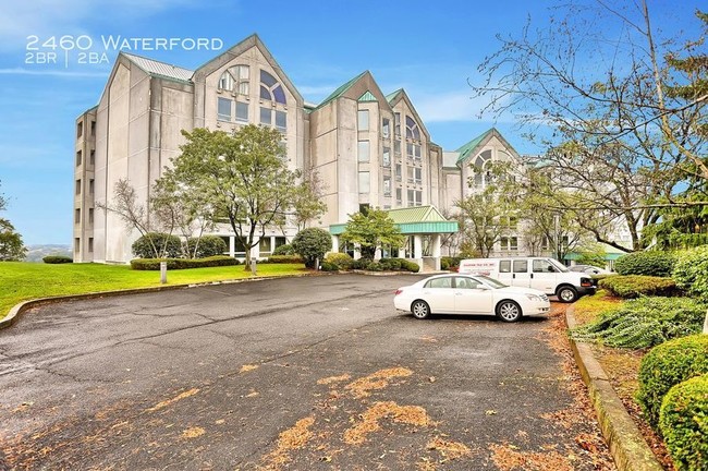 Foto del edificio - 2460 Waterford