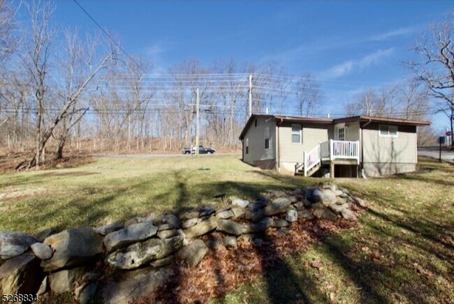 Foto del edificio - 53 Libertyville Rd