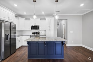 Building Photo - 16117 Pawnee Dr