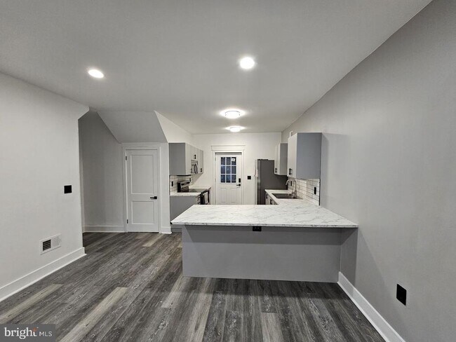 Foto del edificio - 844 West Chester Pike