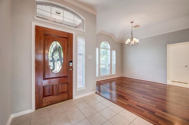 Building Photo - 22430 Cascade Springs Dr