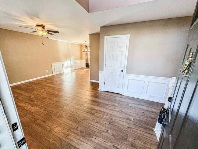 Building Photo - Legacy Park - Beautiful 3BR Home